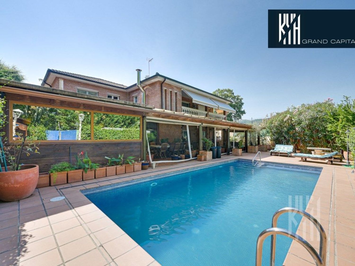 Compra de vivienda en Girona con asesoramiento inmobiliario profesional de KyH Inmobiliaria